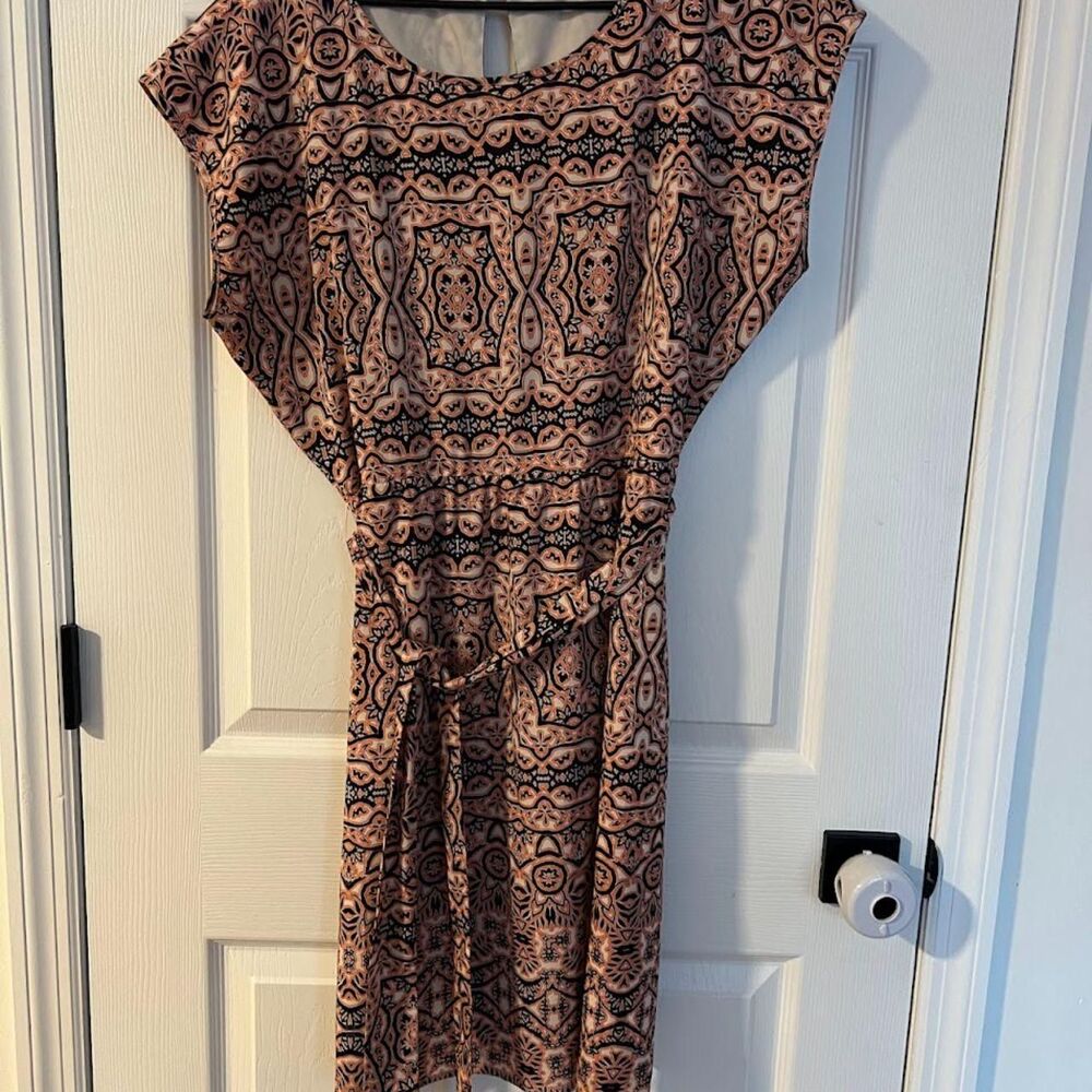 The Limited Patterened Dress Size L